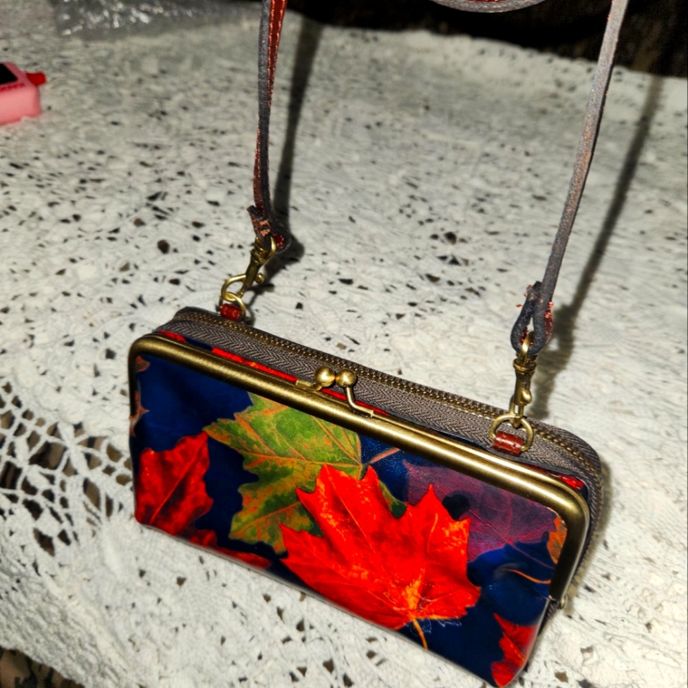 Patricia Nash Colorful Leaf Print Women's Bag/Clutch/Crossbody New - Picture 2 of 9